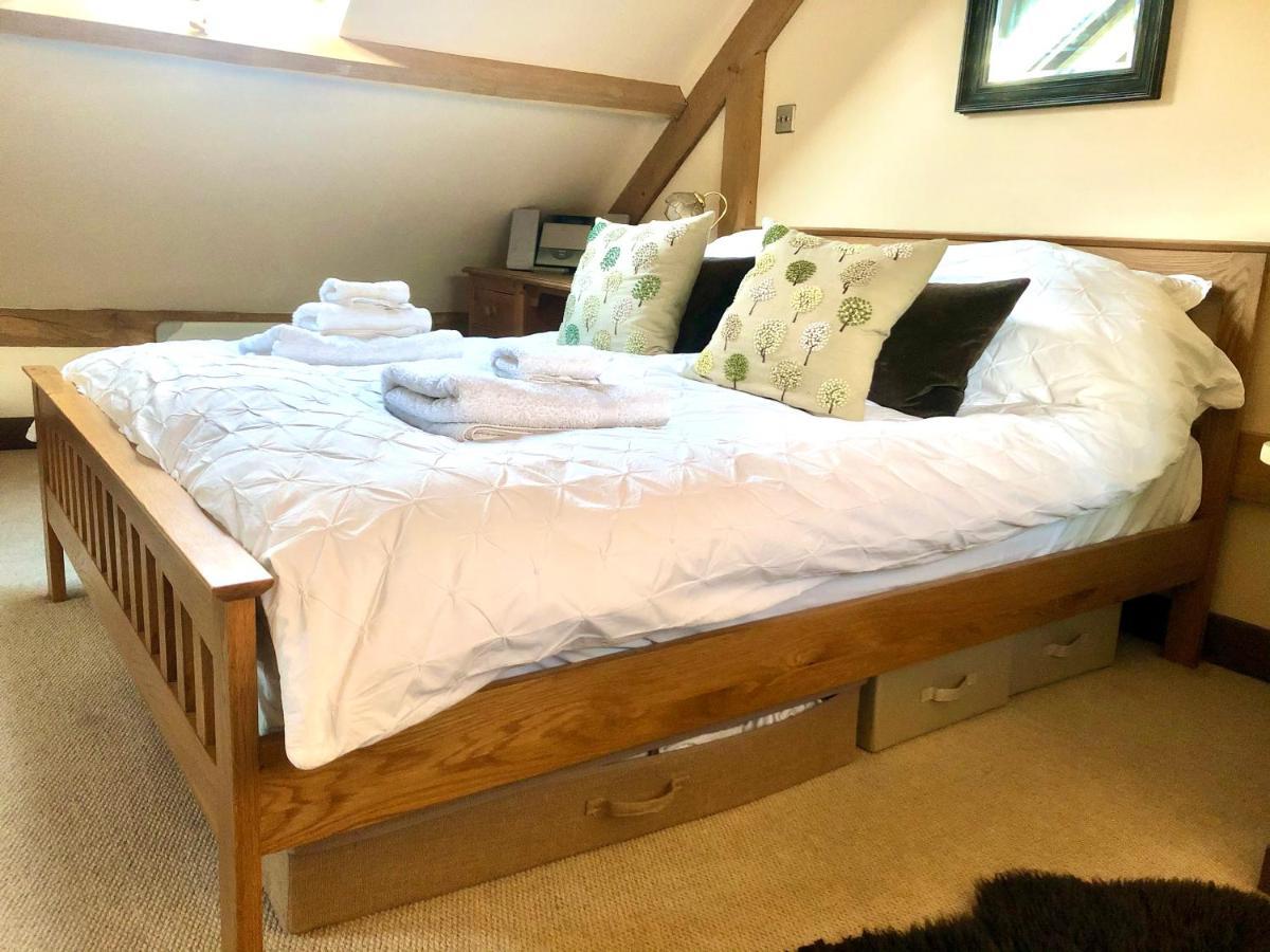 Greencourt Loft - The Cotswold Way, Stroud Ryeford Exterior foto